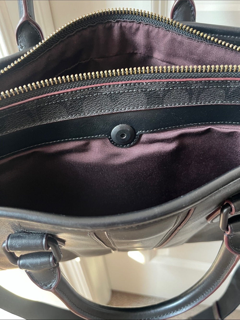 Coach Black Signature Canvas & Leather Laptop Brief with Burgundy Trim - Picture 4 of 6